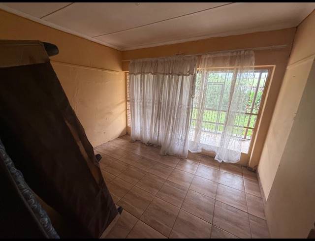 4 BEDROOM HOUSE FOR SALE IN VANDERBIJLPARK CE 3